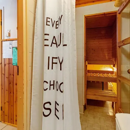 Lomarivi C4 By Interhome