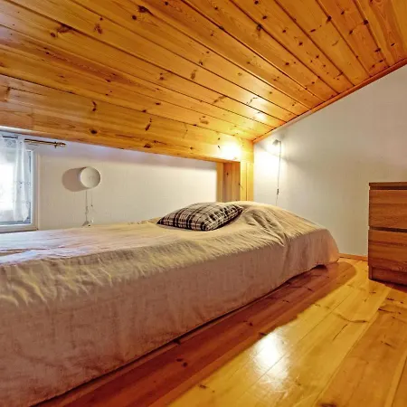 Lomarivi C4 By Interhome *